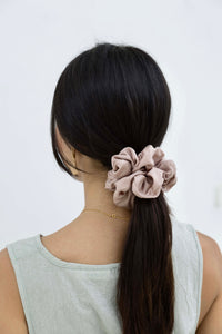 Oversized Scrunchie - Rose Dust
