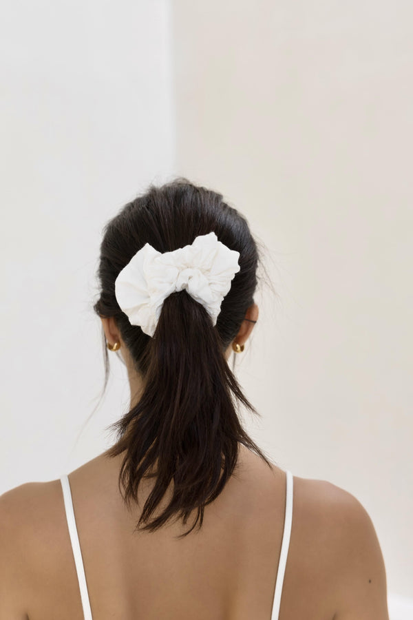 Oversized Scrunchie - White